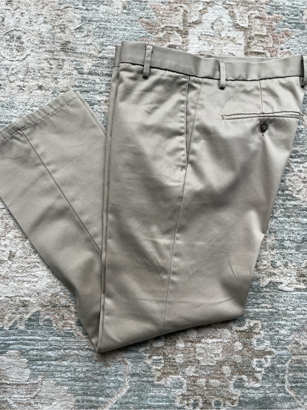Men's Classic Chino Pants in Light Tan